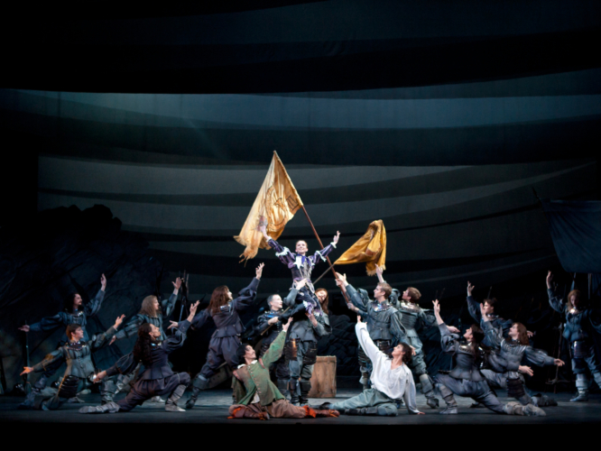 <p><em>Cyrano:</em> Elisha Willis as Roxane, Chi Cao as Le Bret and Iain Mackay as Christian with Artists of Birmingham Royal Ballet</p>. Credit: Bill Cooper.