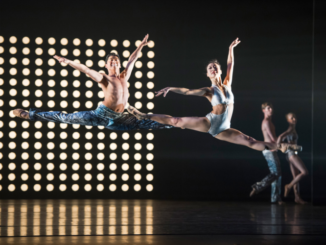 <p><em>E=mc²: </em>Momoko Hirata and Tzu-Chao Chou in 'Celeritas²'</p>. Credit: Bill Cooper.