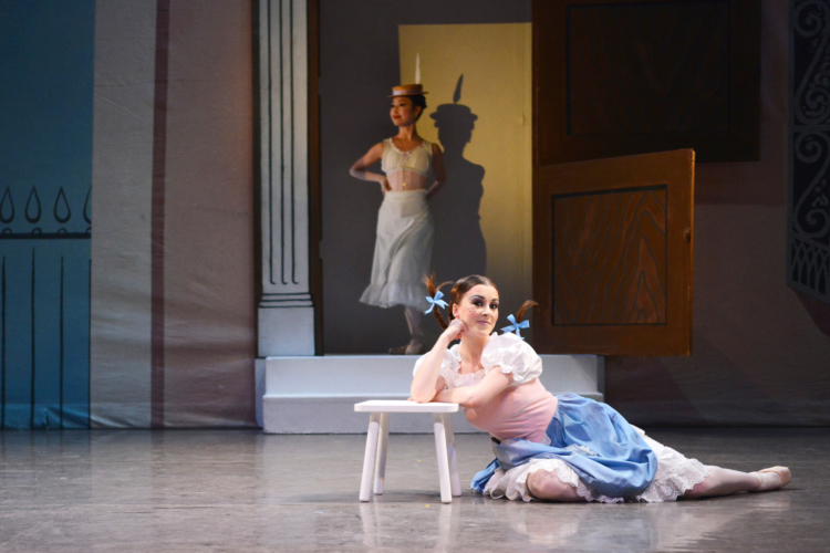 <p><em>Façade</em><em>: </em>Jade Heusen as the Milkmaid in 'Yodelling'</p>. Credit: Roy Smiljanic.