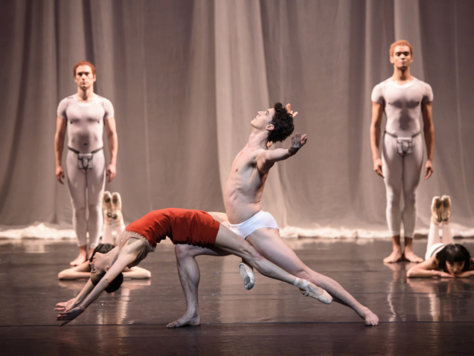 <p><em>Carmina burana: </em>Samara Downs as Fortuna and Iain Mackay as the Third Seminarian</p>. Credit: Bill Cooper.