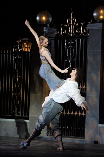 <p><em>Cyrano: </em>Elisha Willis as Roxane and Iain Mackay as Christian</p>. Credit: Bill Cooper.