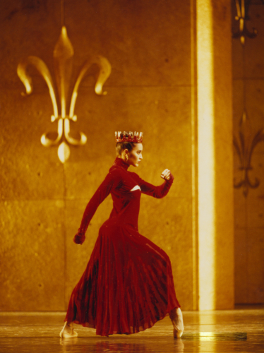 <p><em>Edward II: </em>Leticia Müller as Queen Isabella</p>. Credit: Bill Cooper.