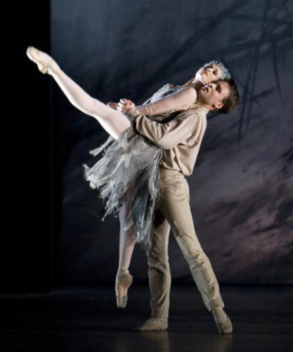 <p><em>Le Baiser de la fée: </em>Jenna Roberts as the Fairy and Alexander Campbell as the Young Man</p>. Credit: Bill Cooper.