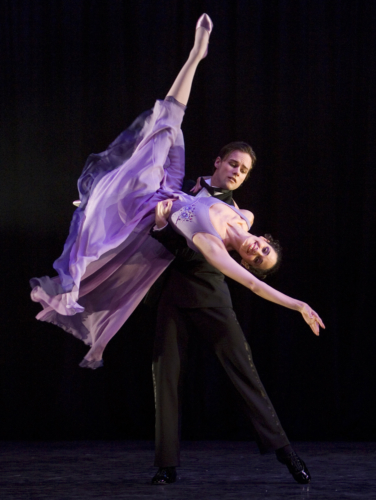 <p><em>Nine Sinatra Songs</em><em>: </em>Silvia Jimenez and Alexander Campbell</p>. Credit: Bill Cooper.