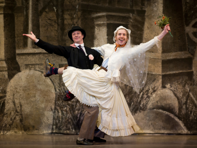 <p><em>Hobson's Choice:</em> Robert Parker as Will Mossop and Feargus Campbell as the Bride</p>. Credit: Bill Cooper.
