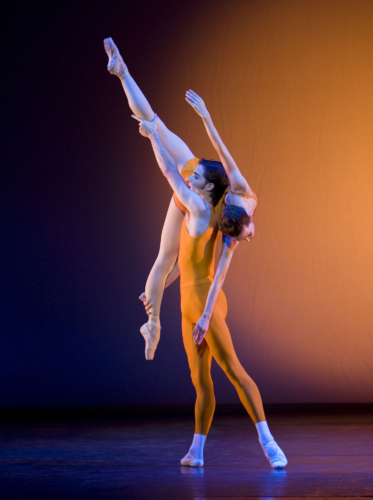 <p><em>Concerto: </em>Natasha Oughtred and Jamie Bond</p>. Credit: Bill Cooper.