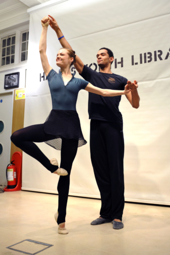 Ballet-what's that?" project. Handsworth Library event 15 February 2014. Credit: Phil Hitchman.
