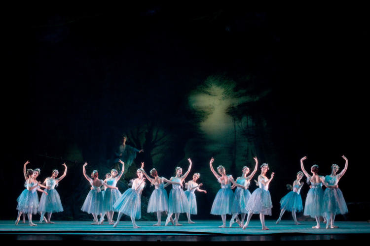 <p><em>The Dream: </em>Artists of Birmingham Royal Ballet as Fairies</p>. Credit: Bill Cooper.